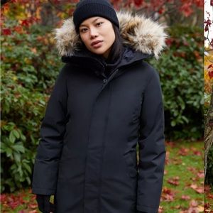 Tna Haven Parka, Navy XS, Basically NEW